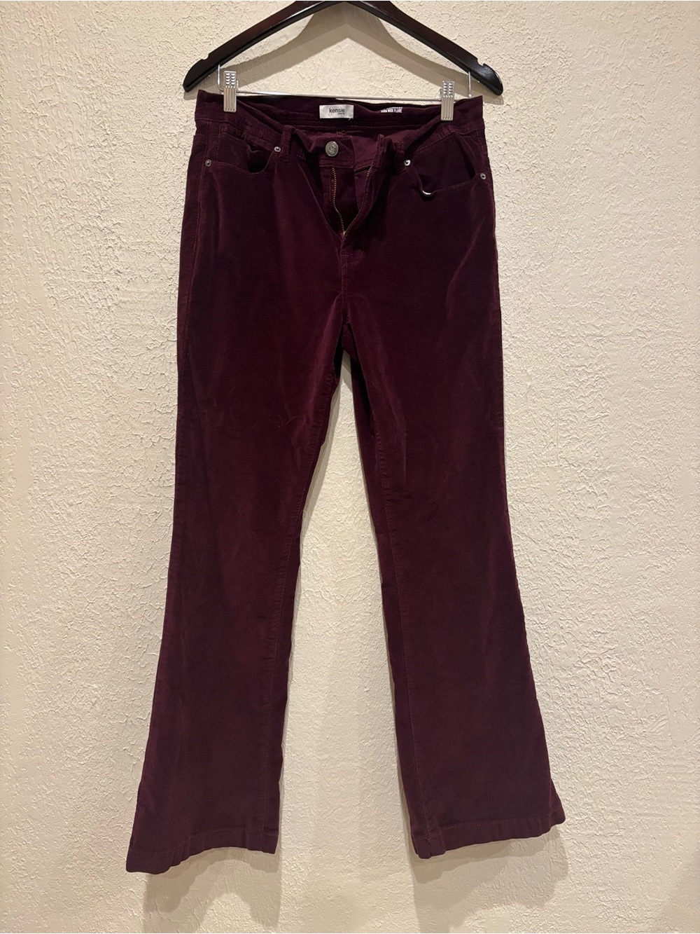 Kensie velvet pants. in Deep Burgundy